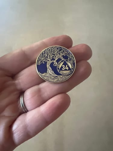 Customer photo review of 1 to 50 Year Sobriety Mint Twisted Tree of Life Gold Plated AA Recovery Medallion/Chip/Coin - Blue