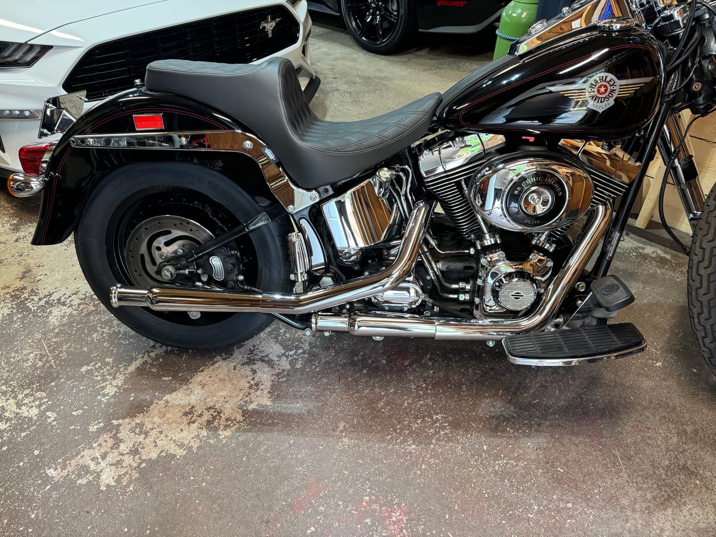 Customer photo review of Custom Chrome Exhaust Trumpet Muffler 19" Straight Fit For Harley Bobber Chopper