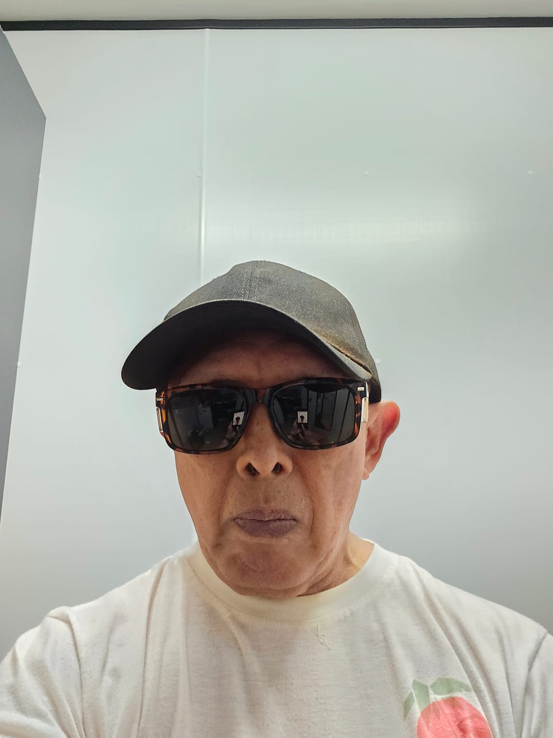 Customer photo review of Kenneth Steel Polarised Safety Glasses