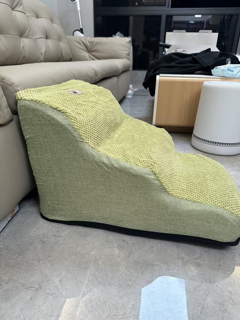 Customer photo review of Non-Slip Dog & Cat Stairs, 2-3 Steps for Pets, Easy Climb