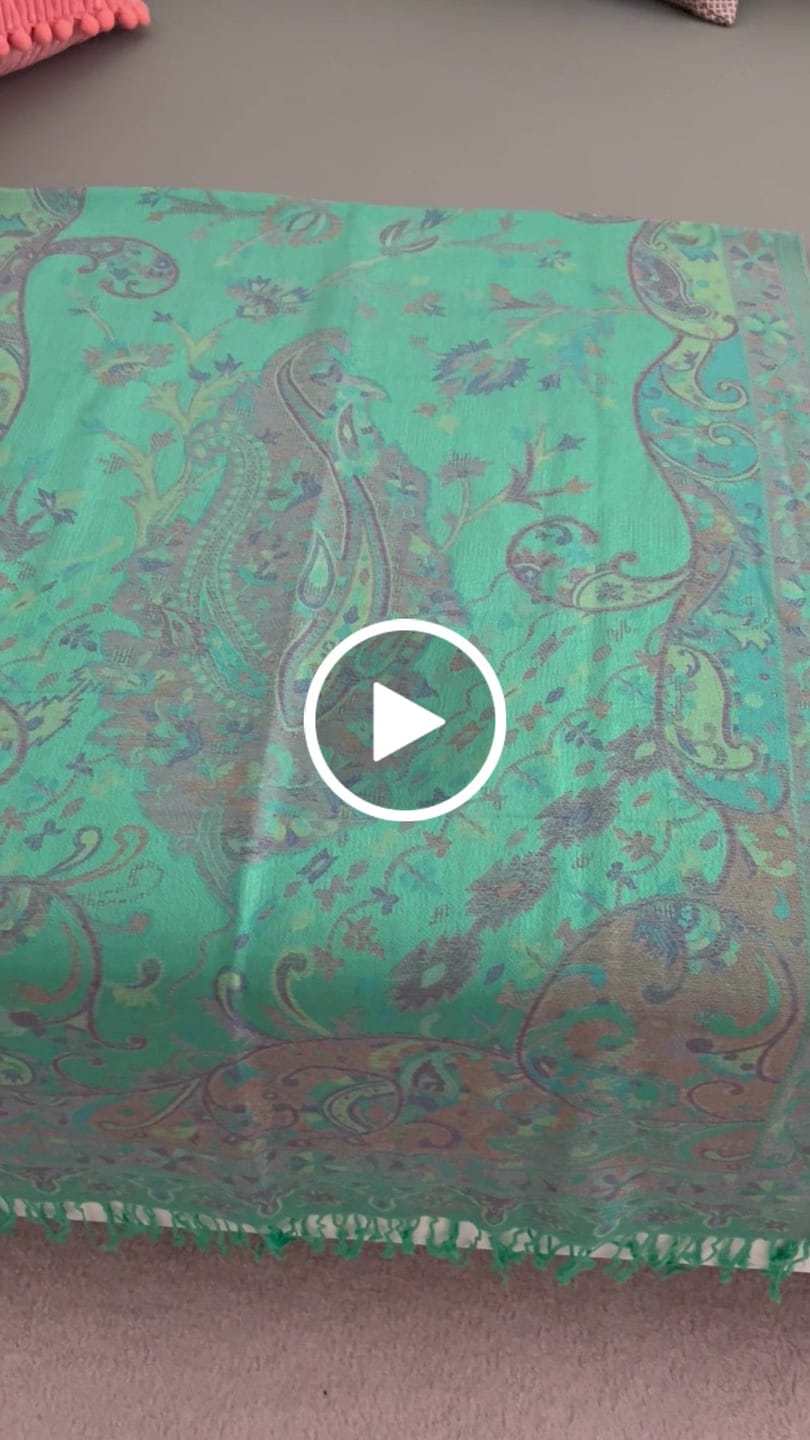 Customer video review of Pashmina Hijab - Unity