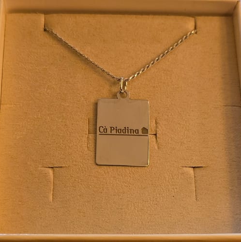 Customer photo review of Collana con scrittura a mano reale incisa Rettangolare Maglia Corda