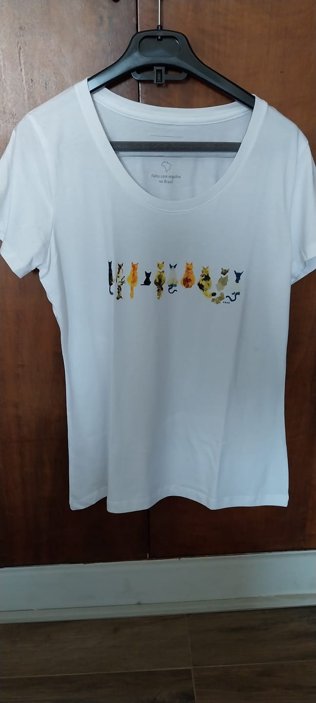 Customer photo review of Camiseta CATS AND CATS - BRANCA
