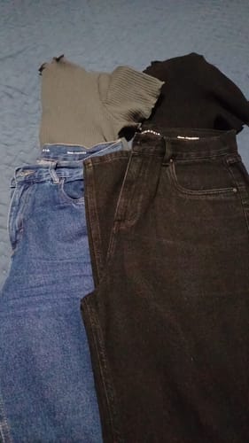 Márcia D. review of Calça Jeans Mom Jequitibá Azul Médio image 1 out of 1