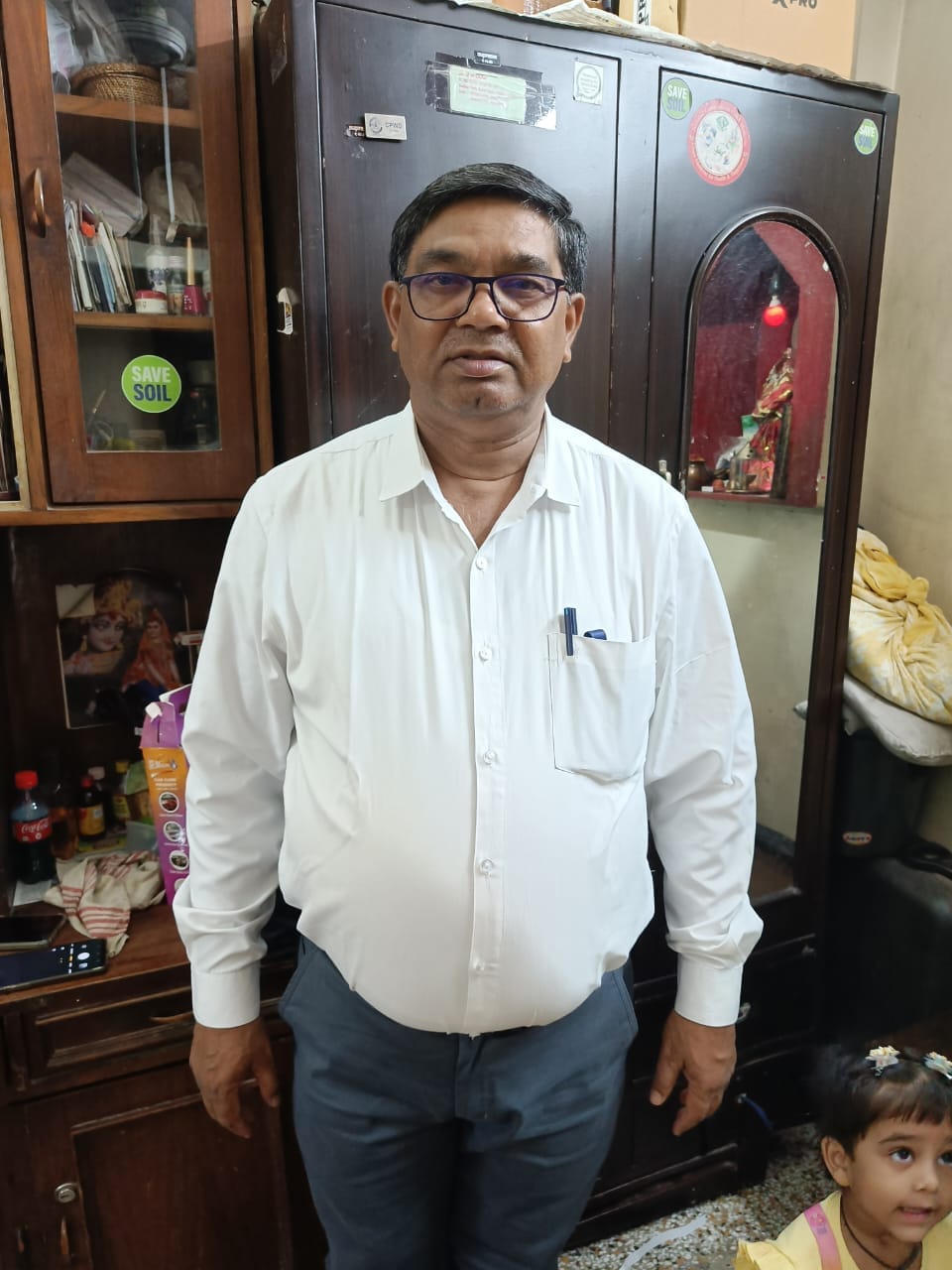 Customer photo review of AQUA Stain Free White Shirts