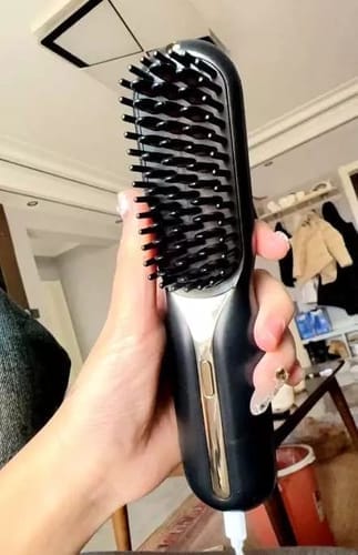 Customer photo review of LumoShine Brush® - Vielseitige Bürste für jeden Haarstyle