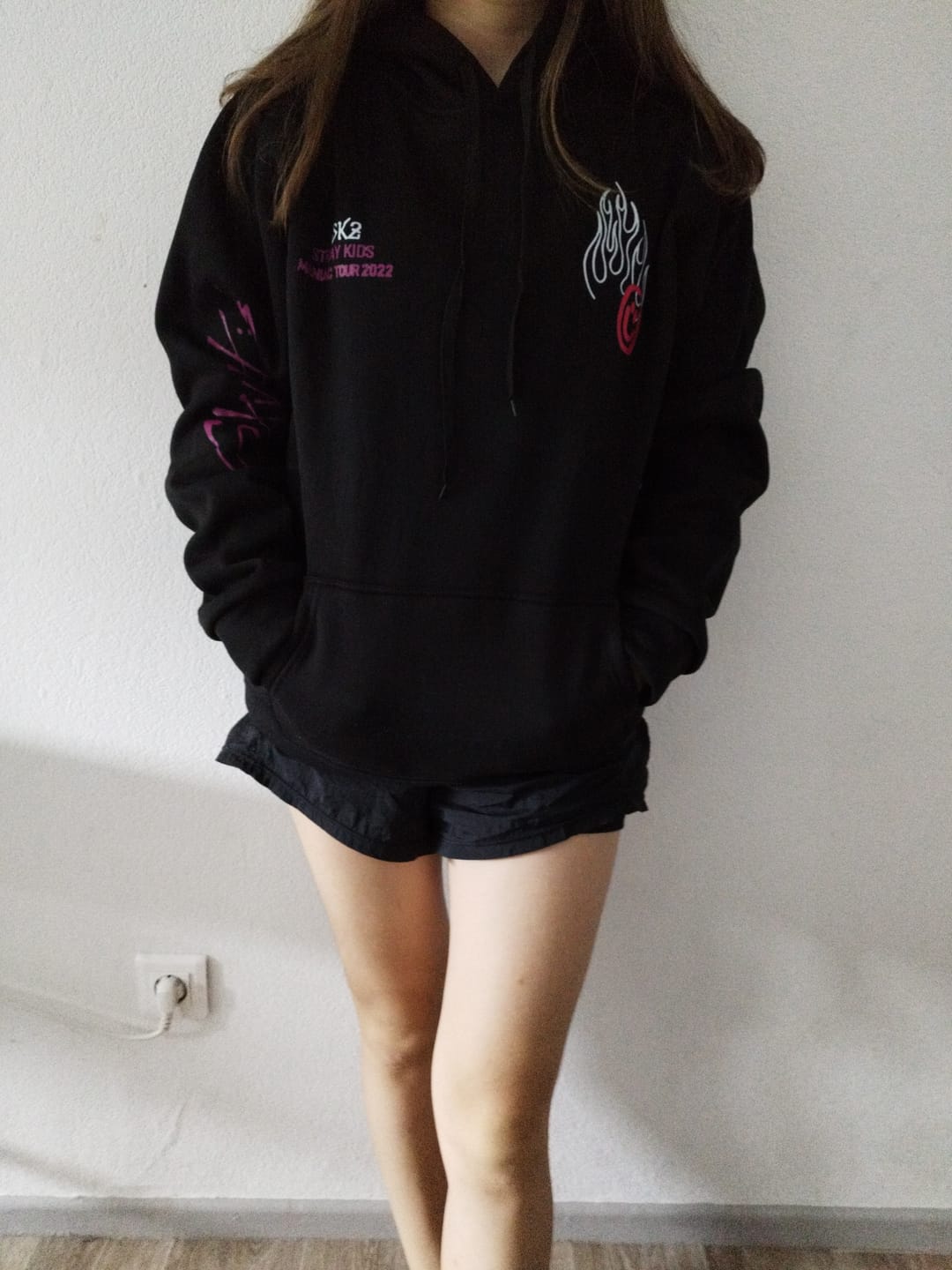 Customer photo review of Unisex Casual Kpop MANIAC Graphic Hoodie