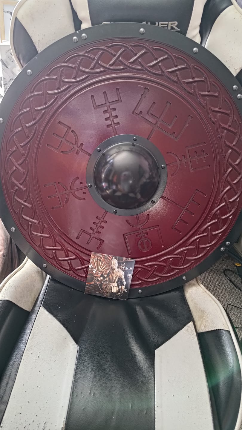 Customer photo review of Vegvísir Shield