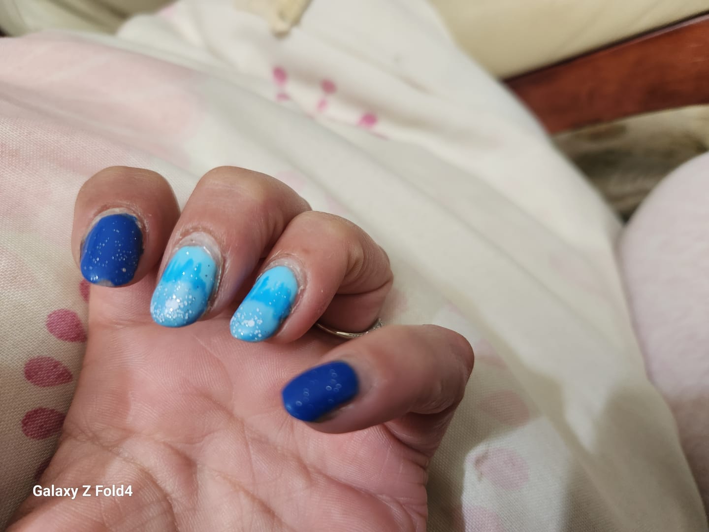 Customer photo review of Semilac 240 Icy Waterfall UV Gel Polish 7ml