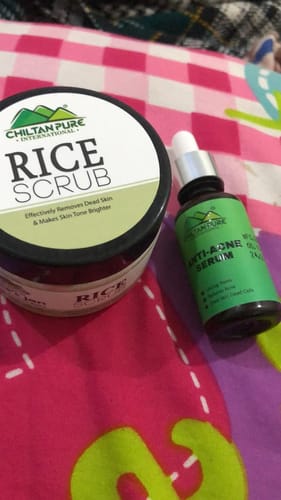 Customer photo review of Rice Face & Body Scrub – Exfoliating Facial Scrub Formulated With Rice Microspheres, Absorbs Sebum & Makes Skin Clean, Smooth & Re-Energized