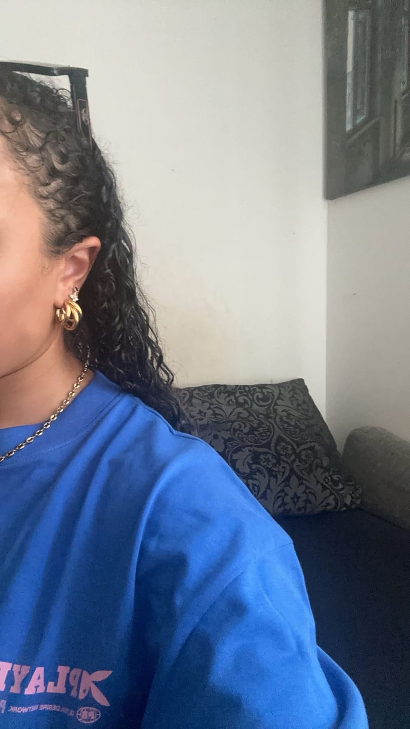 Customer photo review of Shine Butterfly Ohrstecker | 18K vergoldet