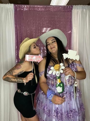 Customer photo review of Ariat Women's Belt Oval Concho Chain Pink