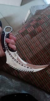 Customer photo review of Paw Camping Tactical Knife
