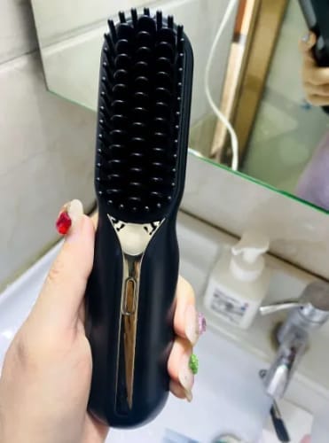 Customer photo review of LumoShine Brush® - Vielseitige Bürste für jeden Haarstyle