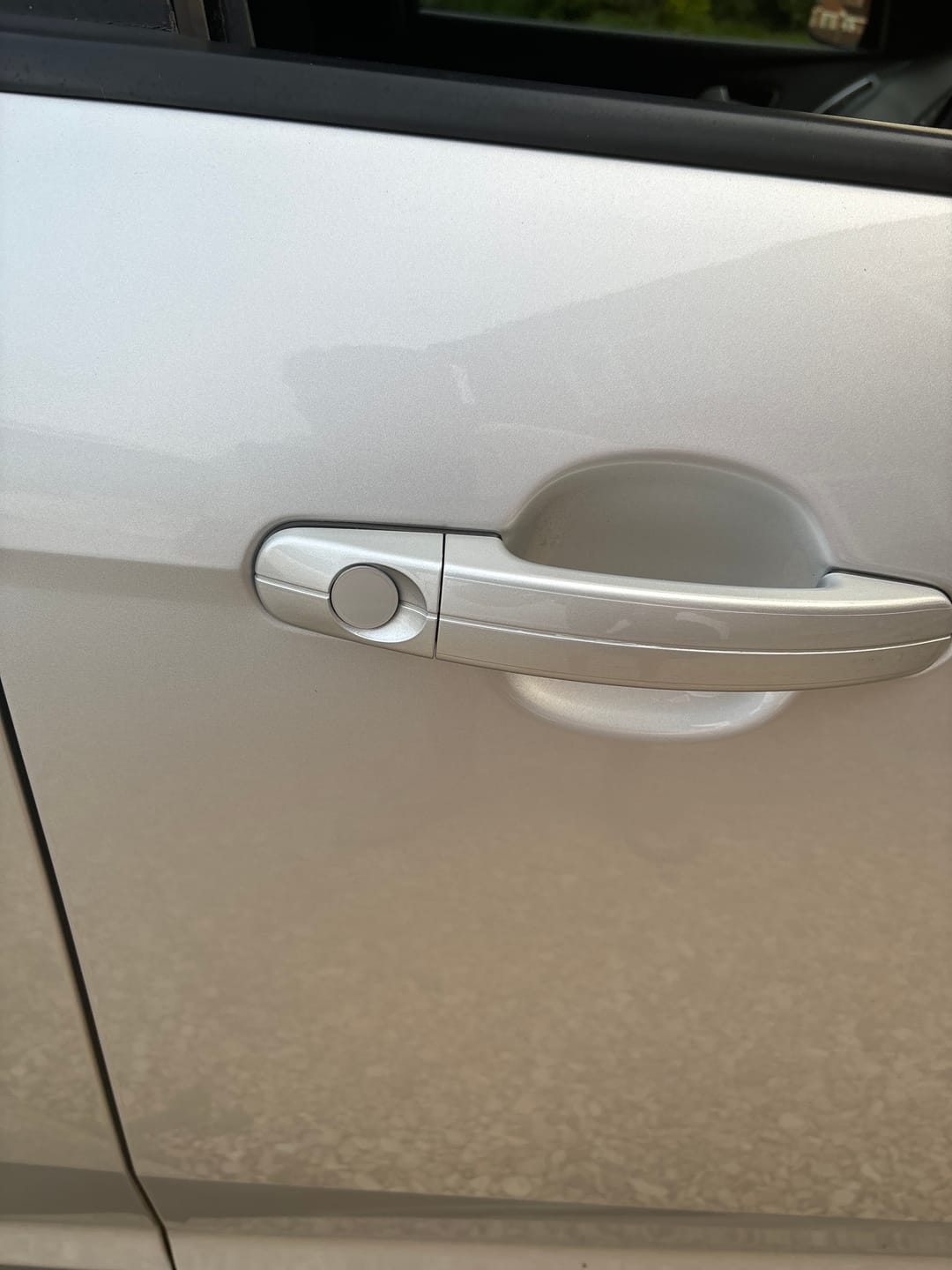 Customer photo review of Door Lock Barrel Blanking Plate - Mk2/2.5/3/3.5/4/4.5 Focus / Mk7/7.5 Fiesta (Painted)