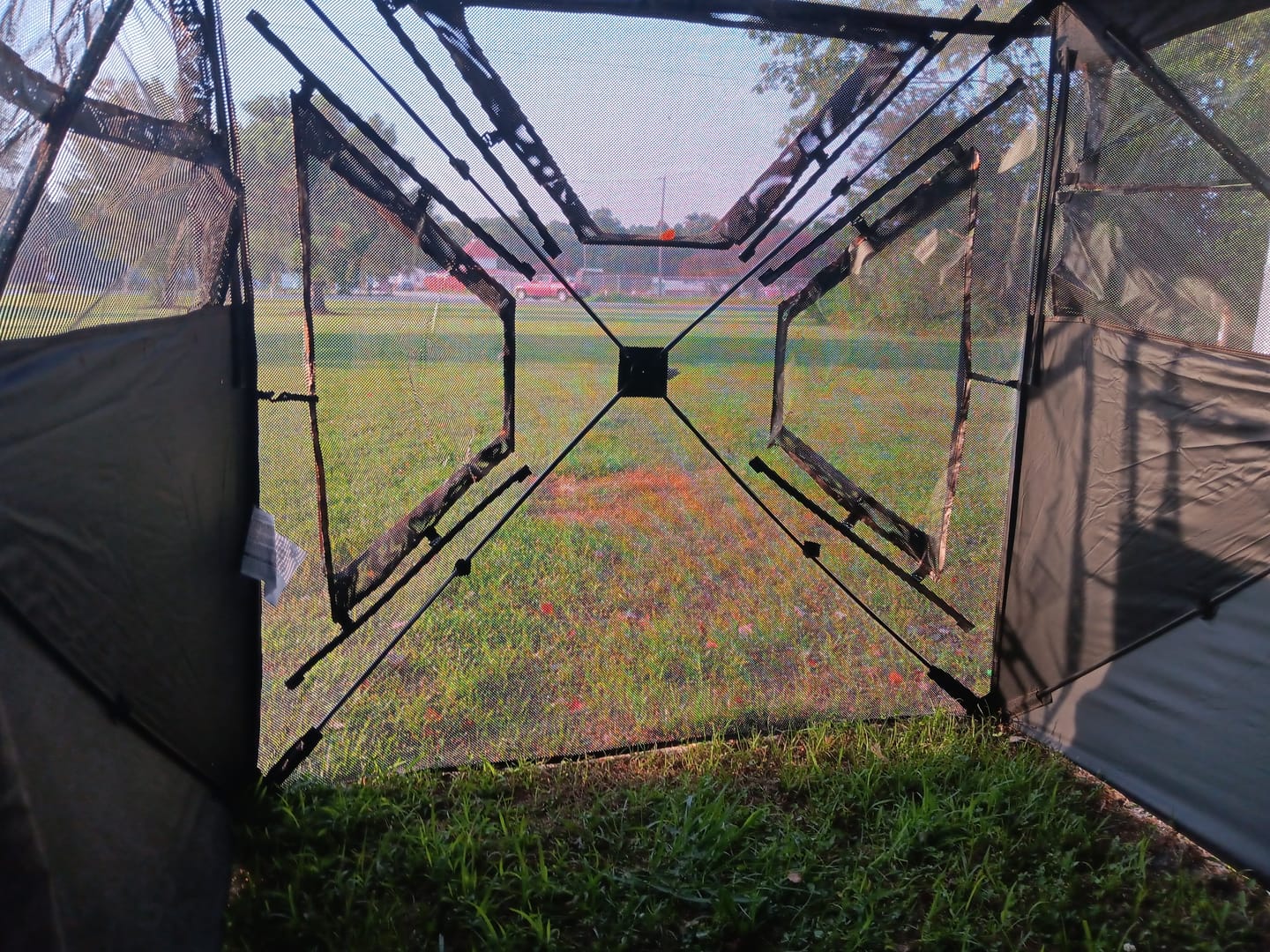 Customer photo review of Hunting Blind 270°See Through with Silent Magnetic Door & Sliding Windows, 2-3 Person Pop Up Ground Blind with Carrying Bag, Portable Durable Hunting Tent for Deer & Turkey Hunting(Camouflage)