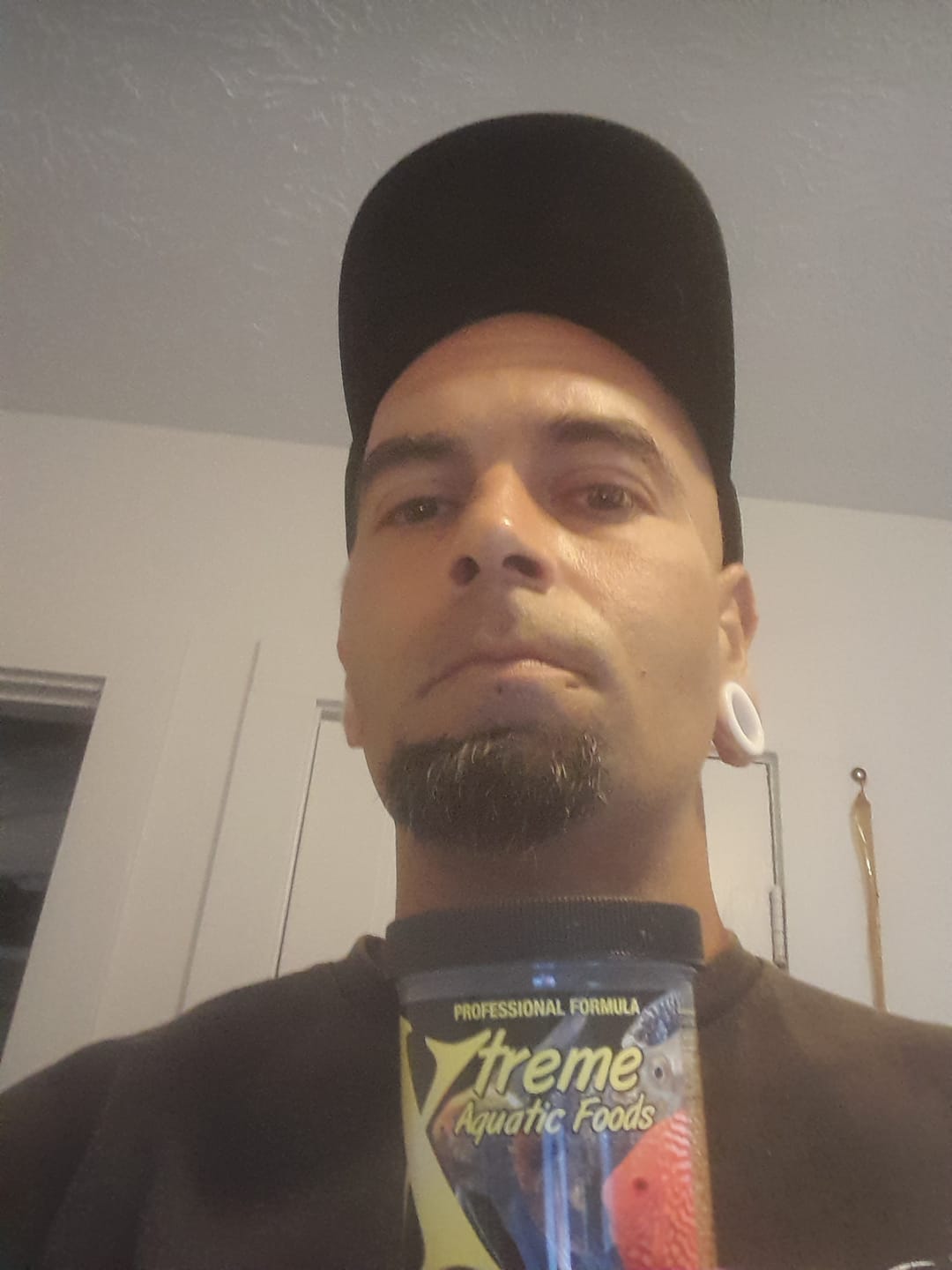 Customer photo review of Xtreme Community Crave Flakes. Krill/Spirulina