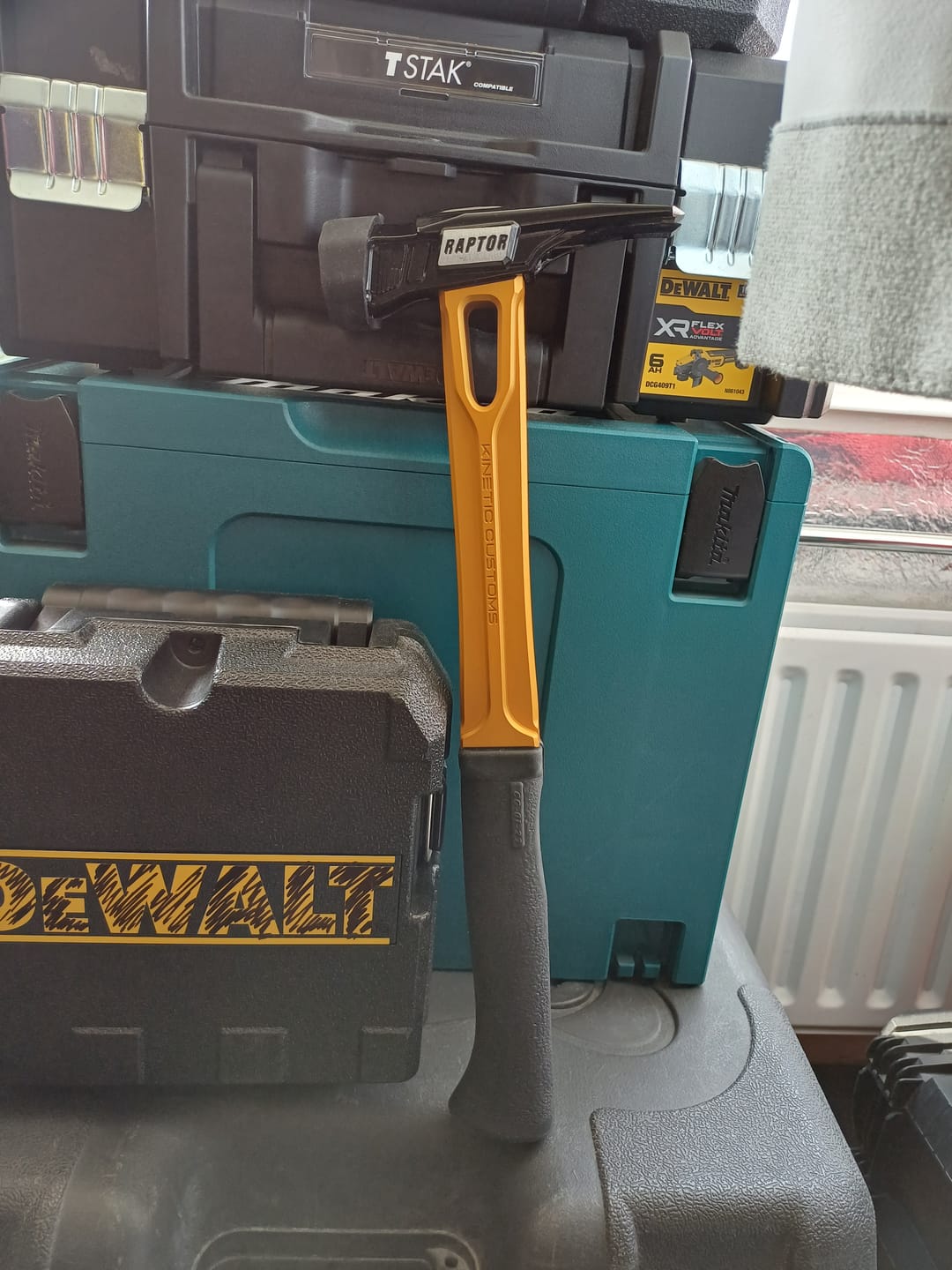 Customer photo review of Kinetic Customs | Raptor 16oz hammer head