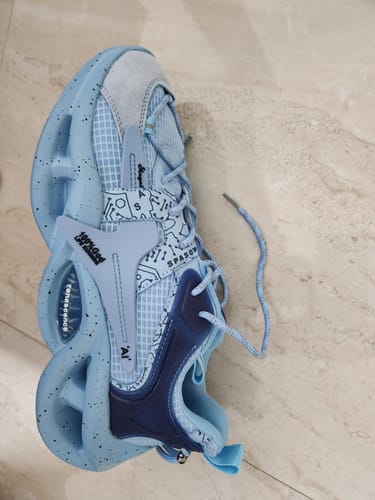 Customer photo review of Singalmaha Sneaker