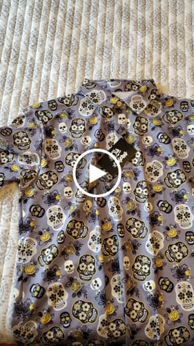 Customer video review of Noche de los Muertos