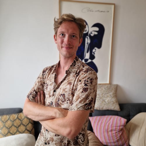 Customer photo review of Chemise décontractée à manches courtes en coton kaki à fleurs rétro pour hommes