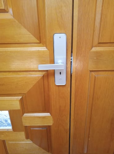 Customer photo review of Cerradura Inteligente TLX02-TL