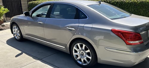 Customer photo review of 2011-2013 Hyundai Equus Air Suspension Conversion/Delete Kit With Suspension Light Disarm Module (EQ24FM)