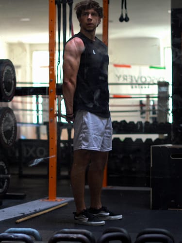 Customer photo review of LEG-DAY SHORTS - REVERSE SCRIPT TAN