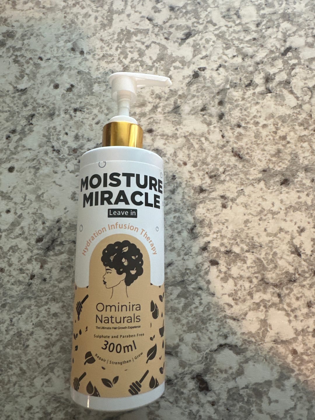 Customer photo review of Moisture Miracle – Leave-in Conditioner