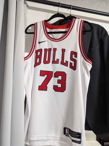 Customer photo review of New Jeans Basketball Jersey // Red and Black
