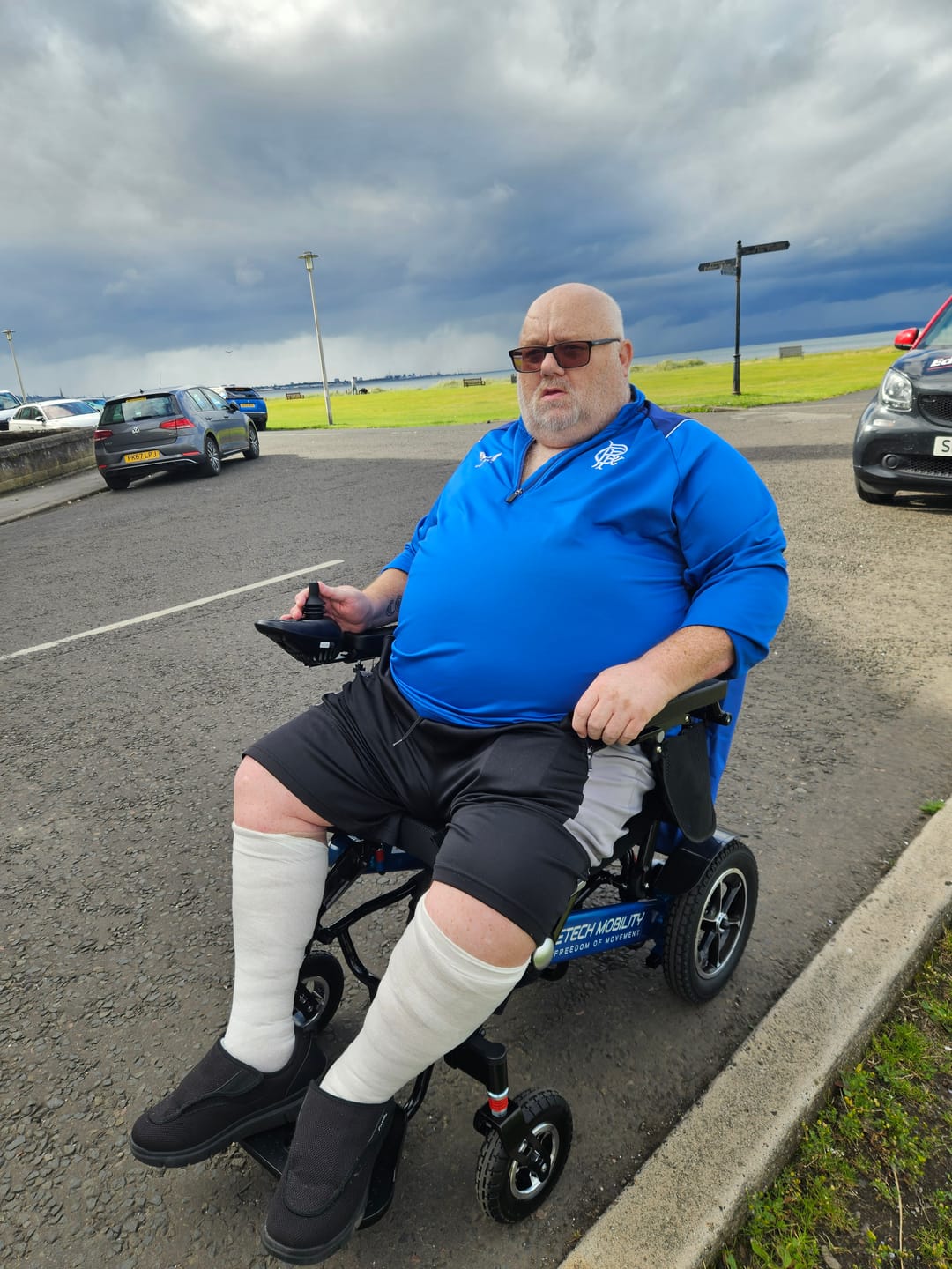 Customer photo review of Folding Lightweight Powerchair | Wide-Seat Freedom Pro ST