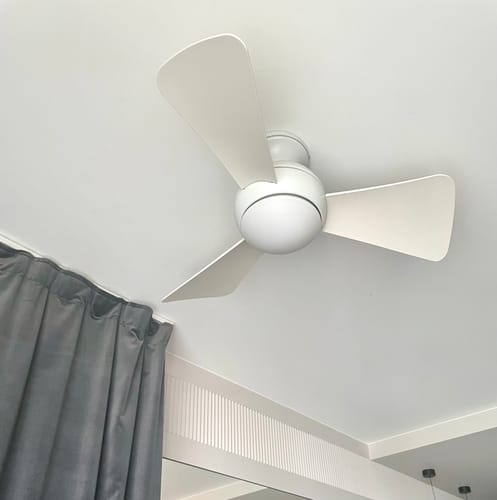 Customer photo review of Wentylator sufitowy Sola z pilotem do pokoju / sypialni - Kichler, matowa biel / 86 cm