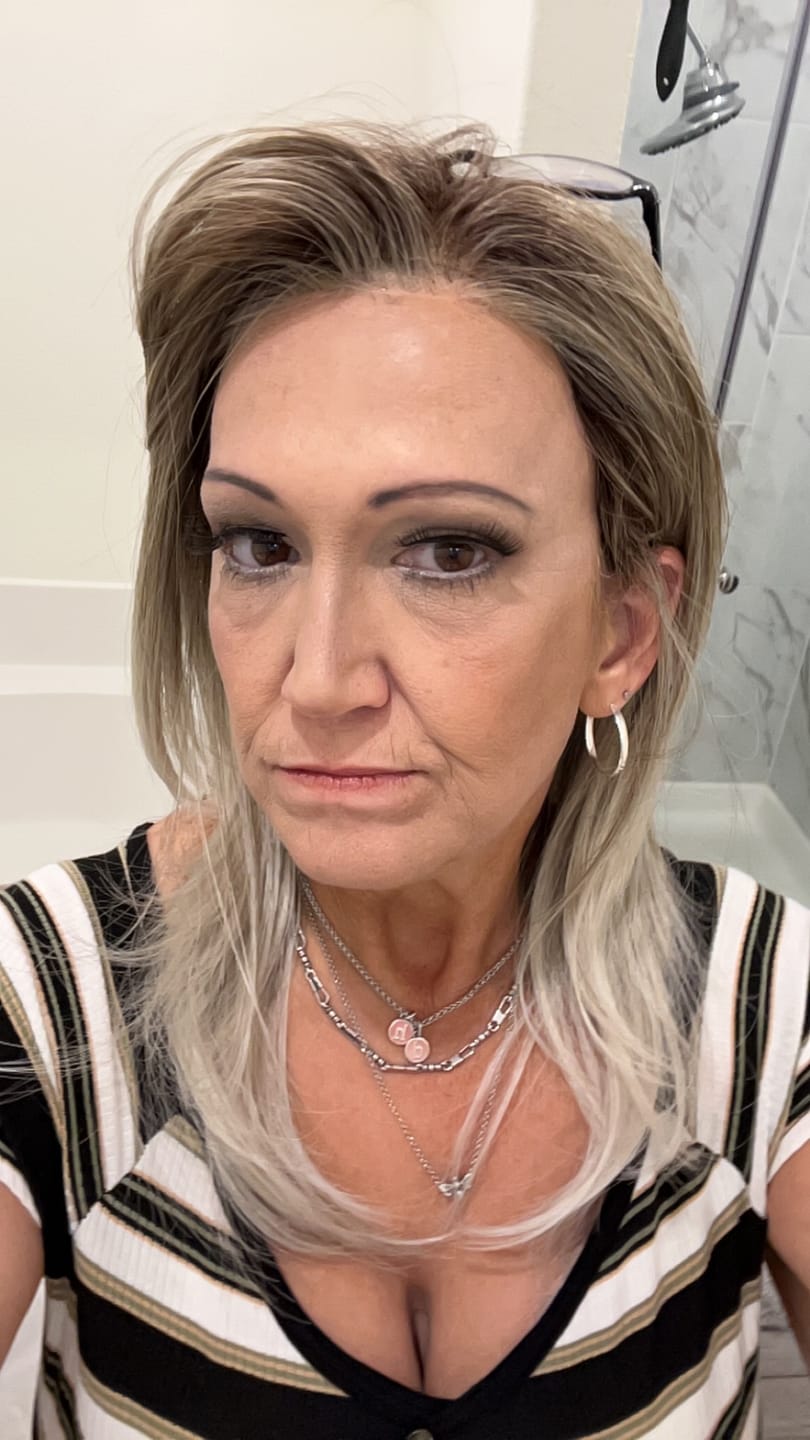 Customer photo review of GRAND ENTRANCE - Foxy Blonde