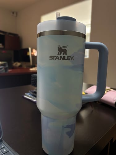 Customer photo review of Stanley Quencher H2.0 Flowstate™ Tumbler Brushstroke | 1.1 L