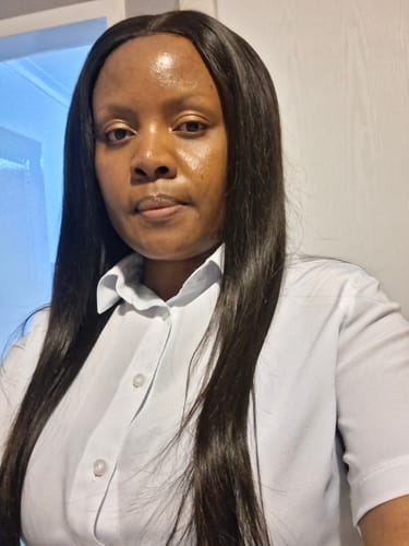 Customer photo review of Brazilian 4x4 Lace Wig - Straight