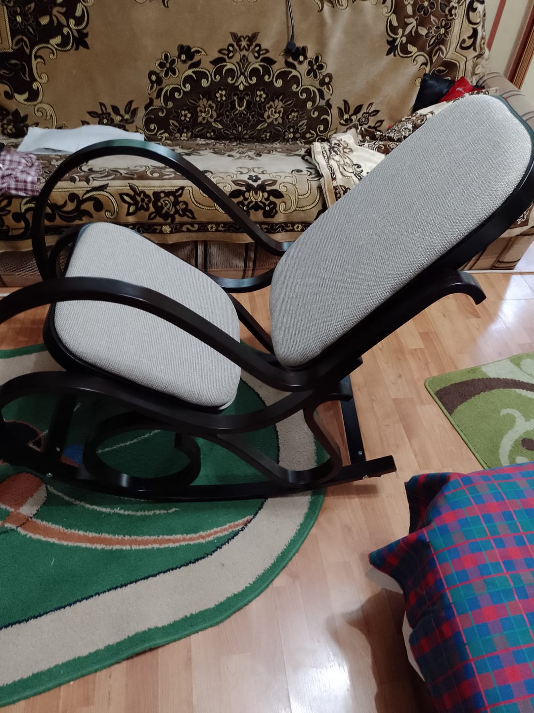Customer photo review of Balansoar MAX BIS PLUS, maro/wenge, stofa/lemn indoit, 52x90x95 cm