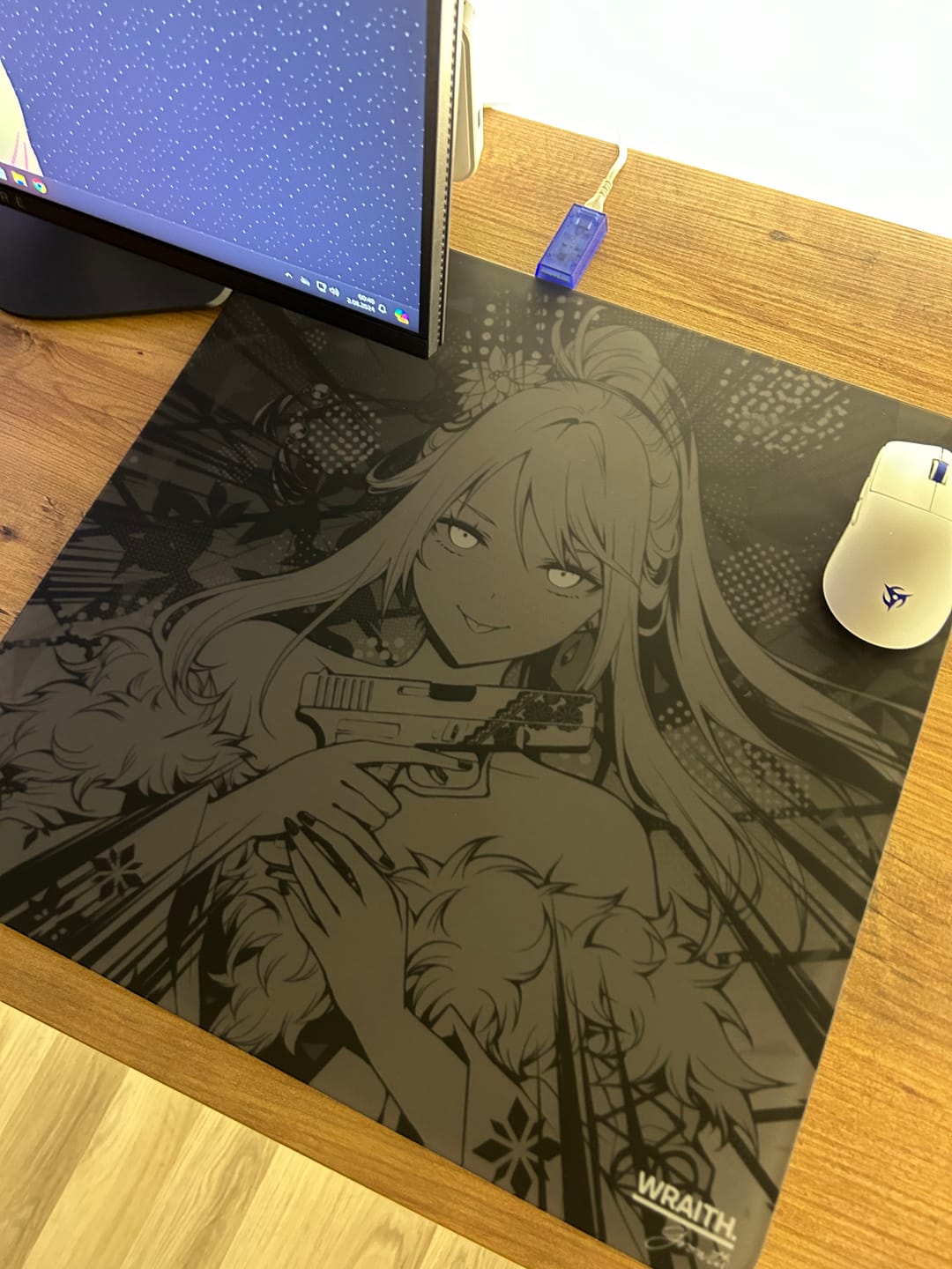 Customer photo review of Wraith Cosmic Glass V2 Cam Mousepad