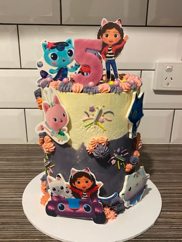 Customer photo review of A4 Rectangle Custom Edible Icing Image