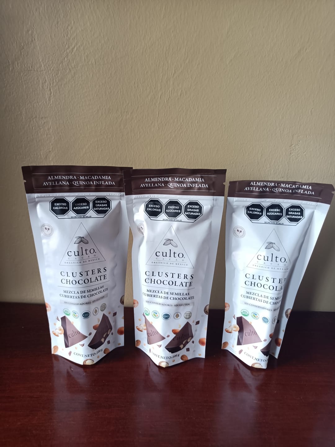 Customer photo review of Clusters de Chocolate | 100g