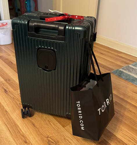 undefined review of Carry-On: All-in-One image 1 out of 1