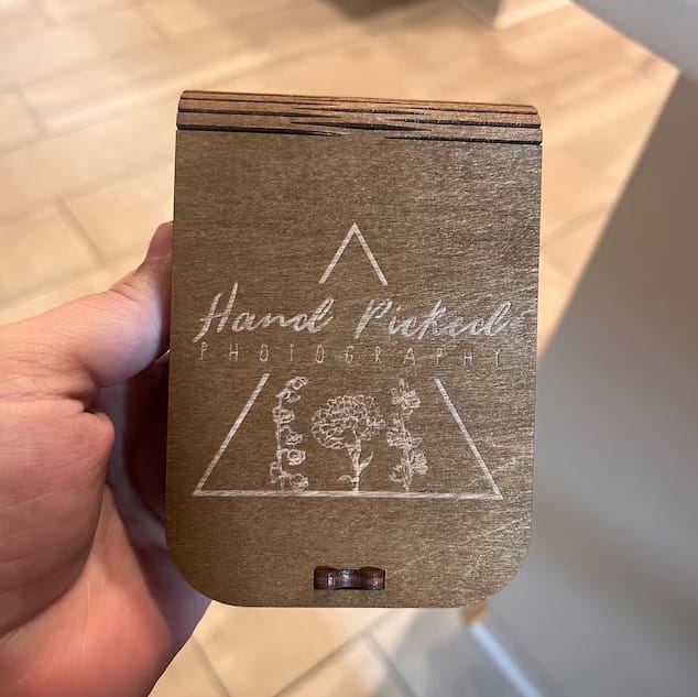 Customer photo review of Yoga USB box with elastic