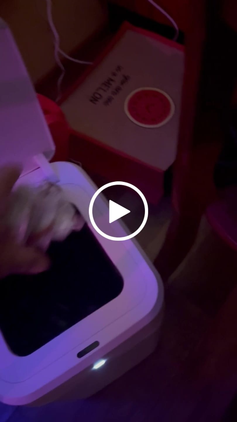 Customer video review of Numi B1 Self-Sealing Self-Changing Smart Bin