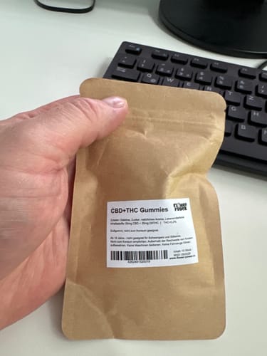 Customer photo review of CBD + D9THC Gummies