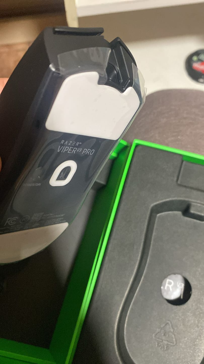 Customer photo review of Mouse Gamer Razer Viper V3 Pro Black - Crazygames