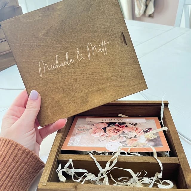Customer photo review of 4 x 6 sliding lid photo box + compartment