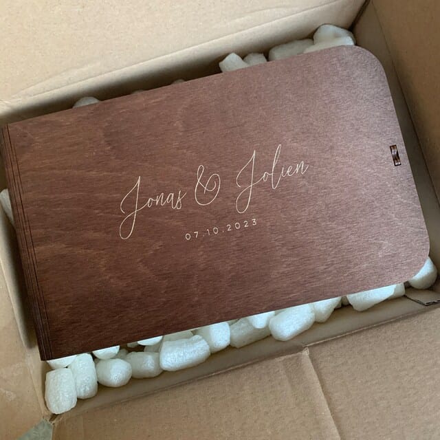 Customer photo review of 5 x 7 yoga photo box + compartment