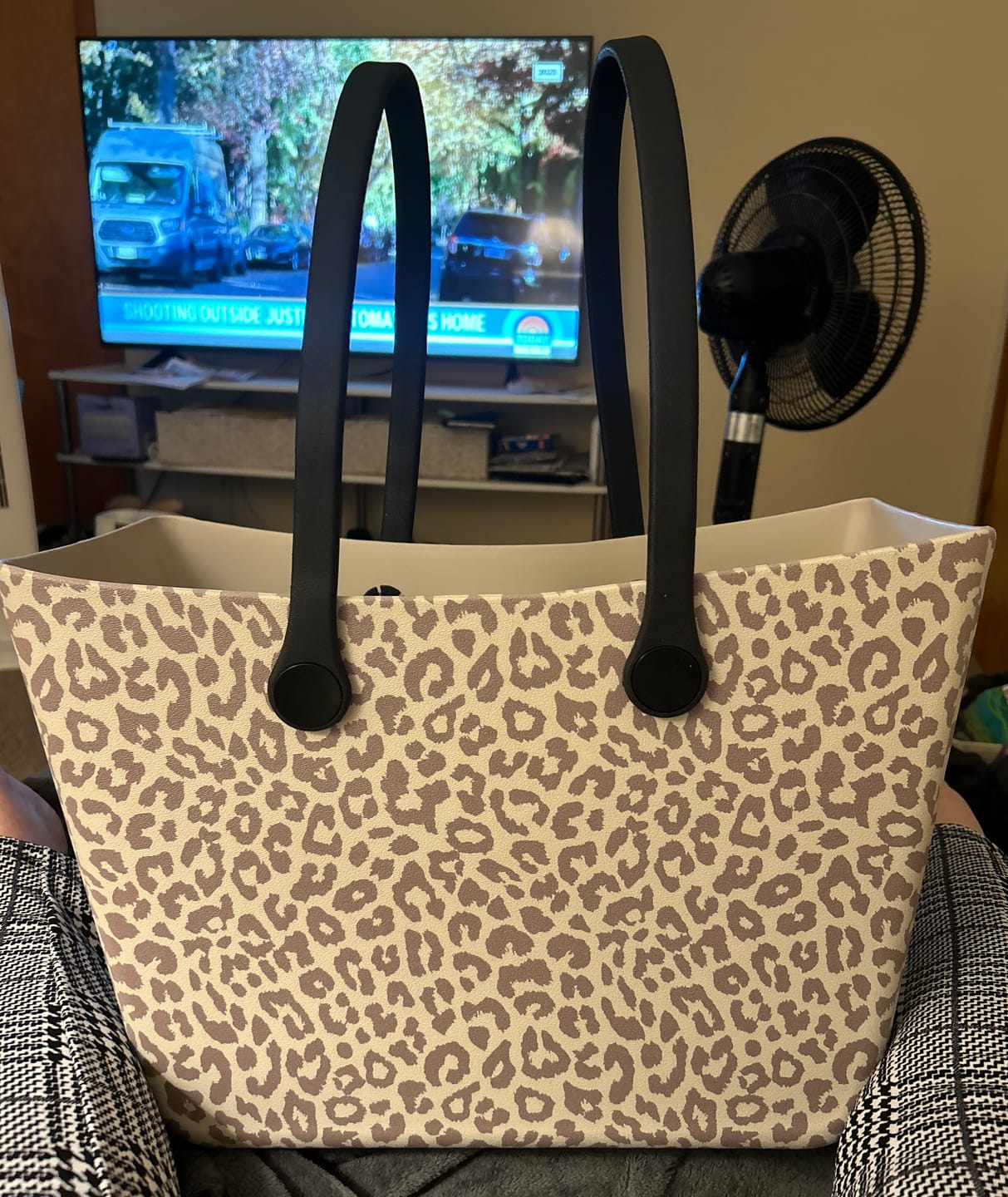 Customer photo review of Carrie All Printed Versa