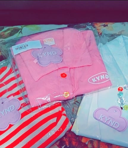 Customer photo review of Rainbow Petals Crop T Shirt