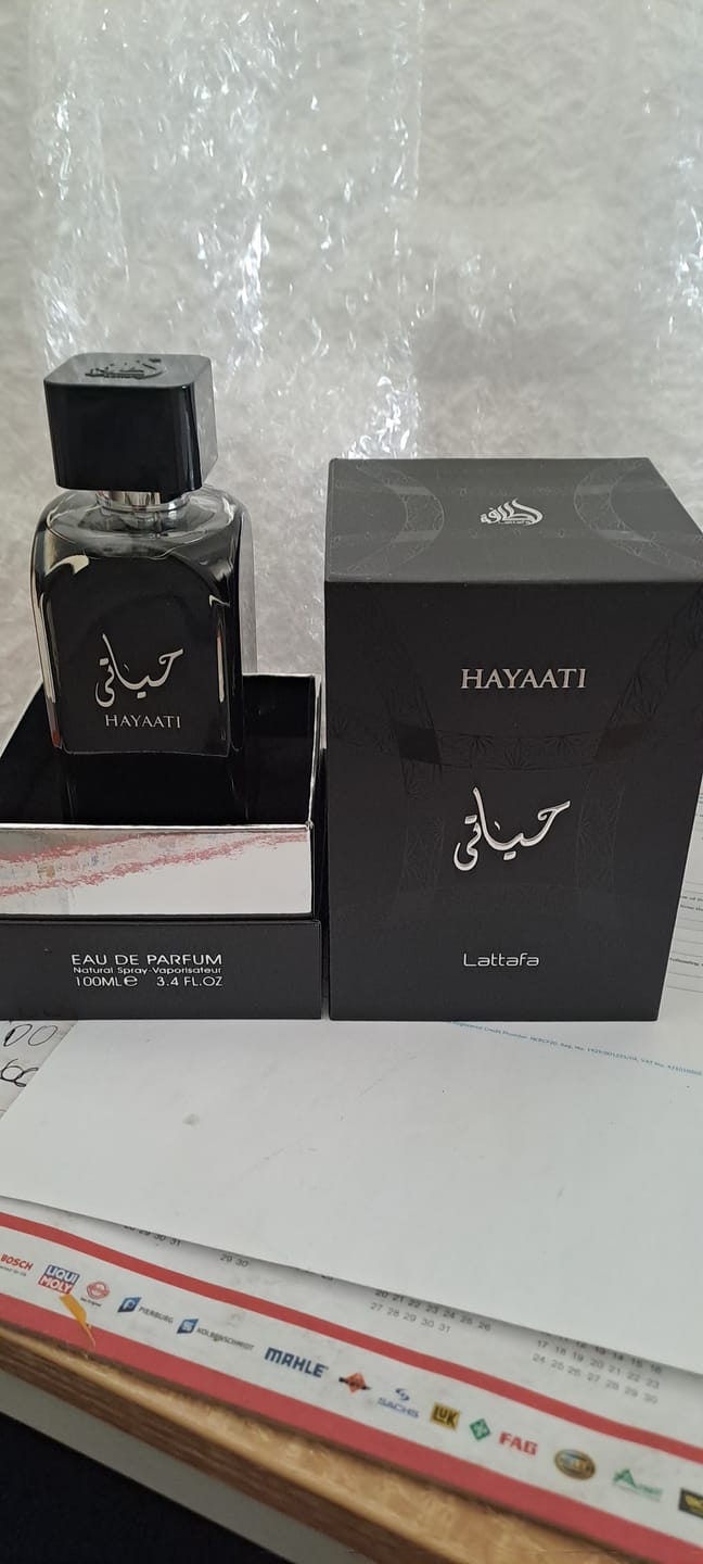 Customer photo review of Hayaati Lattafa Perfumes
