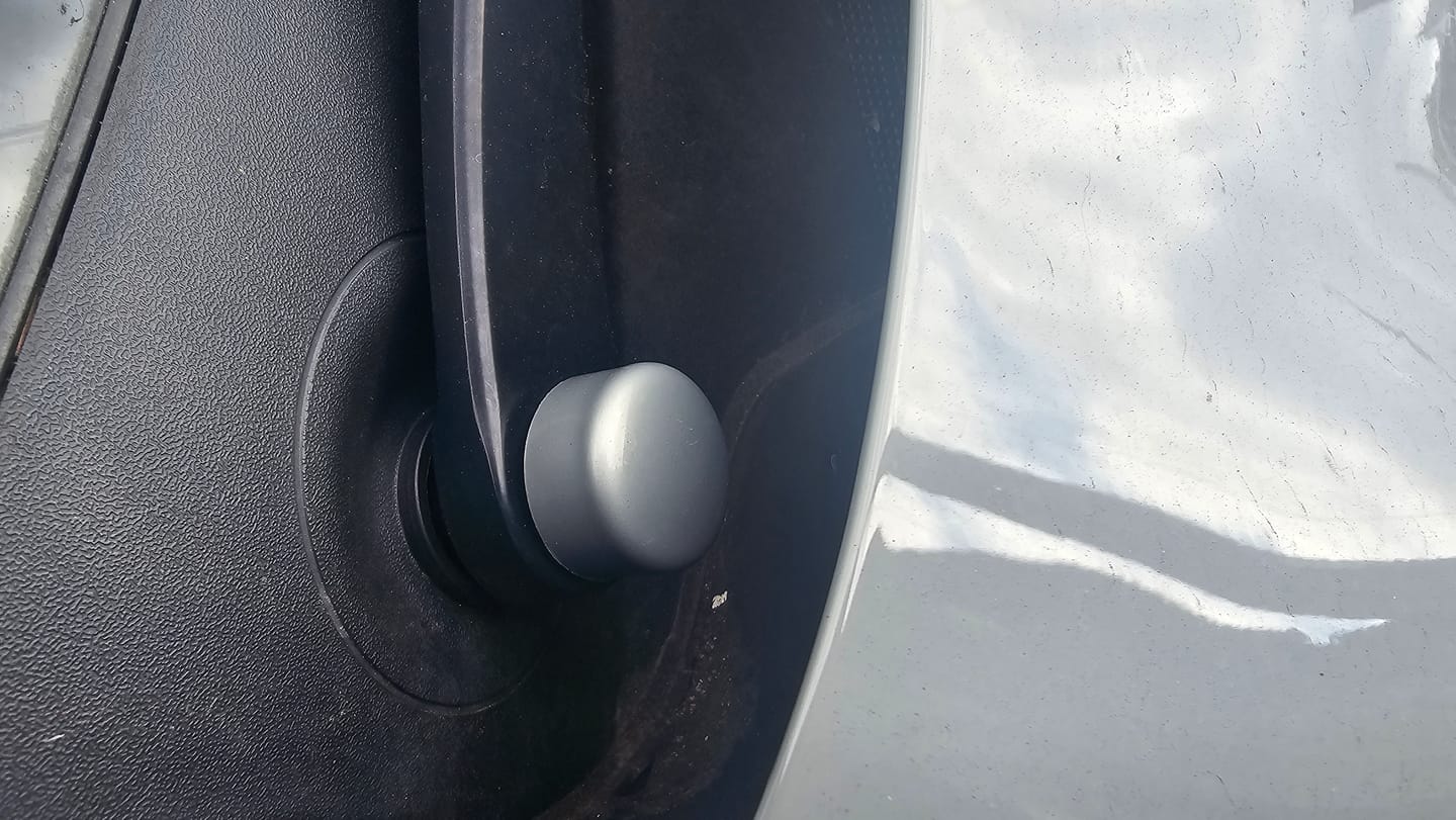 Customer photo review of Wiper Arm Bolt Rubber Covers - Various Fiesta, Focus & Puma Models